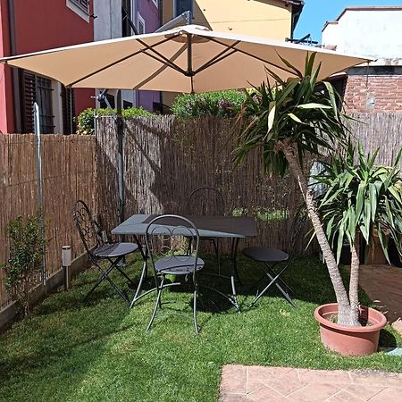 Casa Vacanze Rustico Di Corte Capannori Exteriör bild
